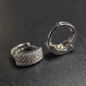 ✨ Sterling Silver Moissanite Huggie Earrings – 0.30 CTW Each (0.60 CTW Total) ✨